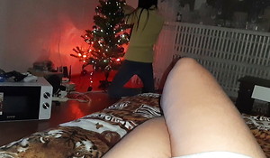 After a long time my mother decorates the tree, I masturbate my bawdy cleft