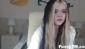 Young teenager 18yo is original on webcam