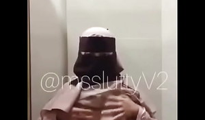 Ukhti Jilbab Lebar Masturbasi di Hammer away Ladies'