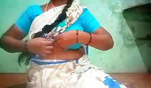 Tamil aunty priyanka pussy dissimulate in village home