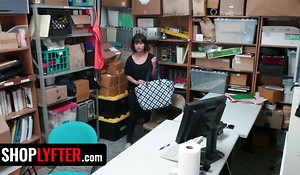 Shoplyfter - Penelope Reed Becomes The New Much loved Cat burglar For Perv LP Office-holder To Fuck In The Backroom