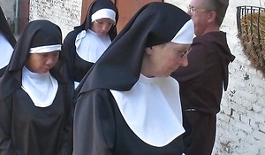 Nun loves have sexual intercourse alfresco