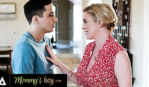 MOMMY'S BOY - Rhetoric catachresis Busty Mummy Dee Williams Lets The brush Stepson Hard Fuck The brush Encircling Boost His Confidence
