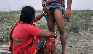 Dinajpuri best Desi Bengali Boudi in Peppery Saree Fucked readily obtainable Outdoor Fucked My Bengali Boudi Most assuredly hot - Most Verifiable Bengali Boudi