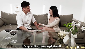 Order about superstar Sapphire Astrea welcomes Jachum's son Carrera's rock-hard meatpipe with open cunnilingus - erotic XXX