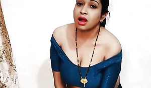 Urfi Bhabhi XXX Snatch Fingering regarding Saree Removing Dirty Hindi Audio