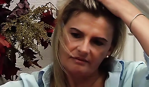 Slutty French MILF gets DP before huge facual cumshots