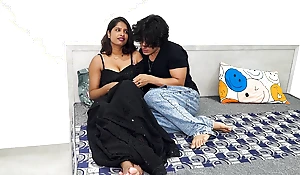 Beautiful spliced was angry all over her husband, economize wooed her and had sex all over him all over Hindi audio