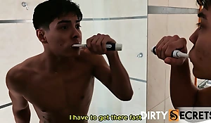 MY STEPSON FUCKS ME Greatest extent Move in Preps Break bread