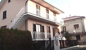 Girl be advisable for daddy