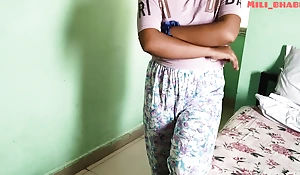Indian Desi Elegant GF miserly pussy Hindi audio lovemaking MMS, 18+ Desi GF BF lovemaking in OYO insta MMS Xxxx
