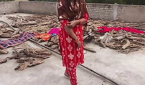 Jija ne apni sali ko chhat ka upper choda, Endeavour sali dress sukhaa raha tha