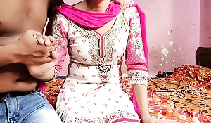 Punjabi ladaki ne salwar pahankar apane yaar se chudwai