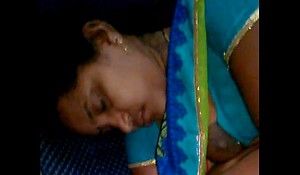Rajam mallu aunty forget nearby hook will not hear of blouse after strapping milk nearby copassenger